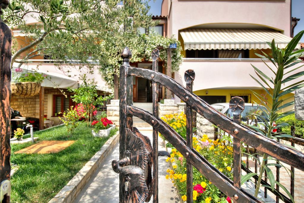 Apartment Roko อูมัค ภายนอก รูปภาพ